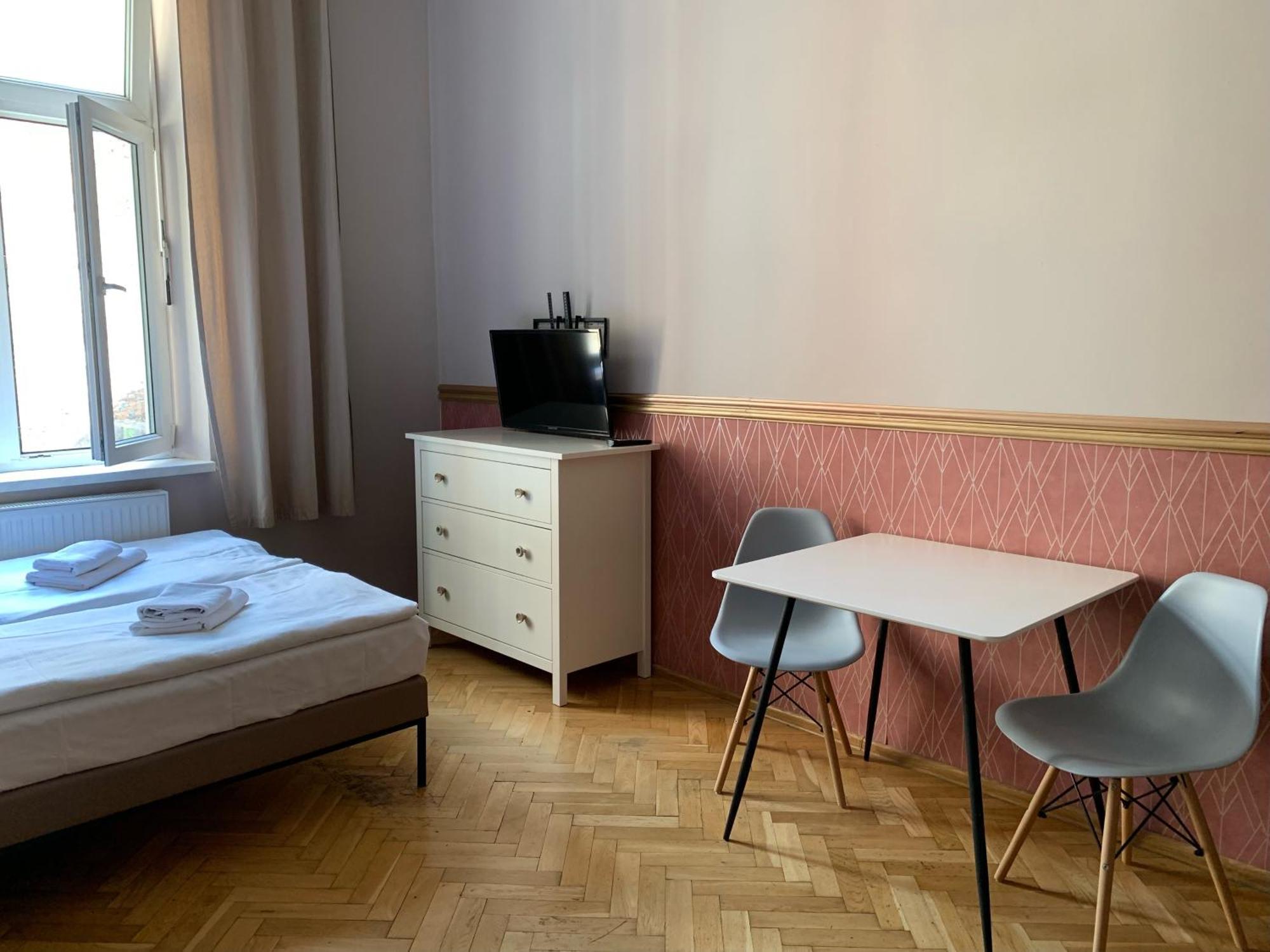 Apartament Gold Jasmine Apartment Krasków Exterior foto